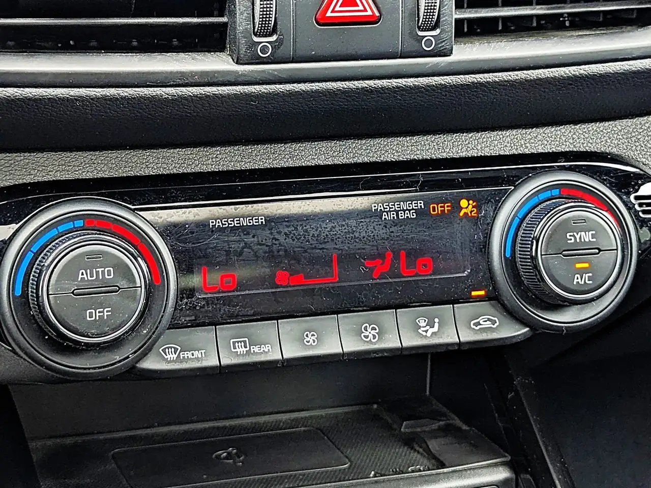 Kia Forte снимка Kia Forte