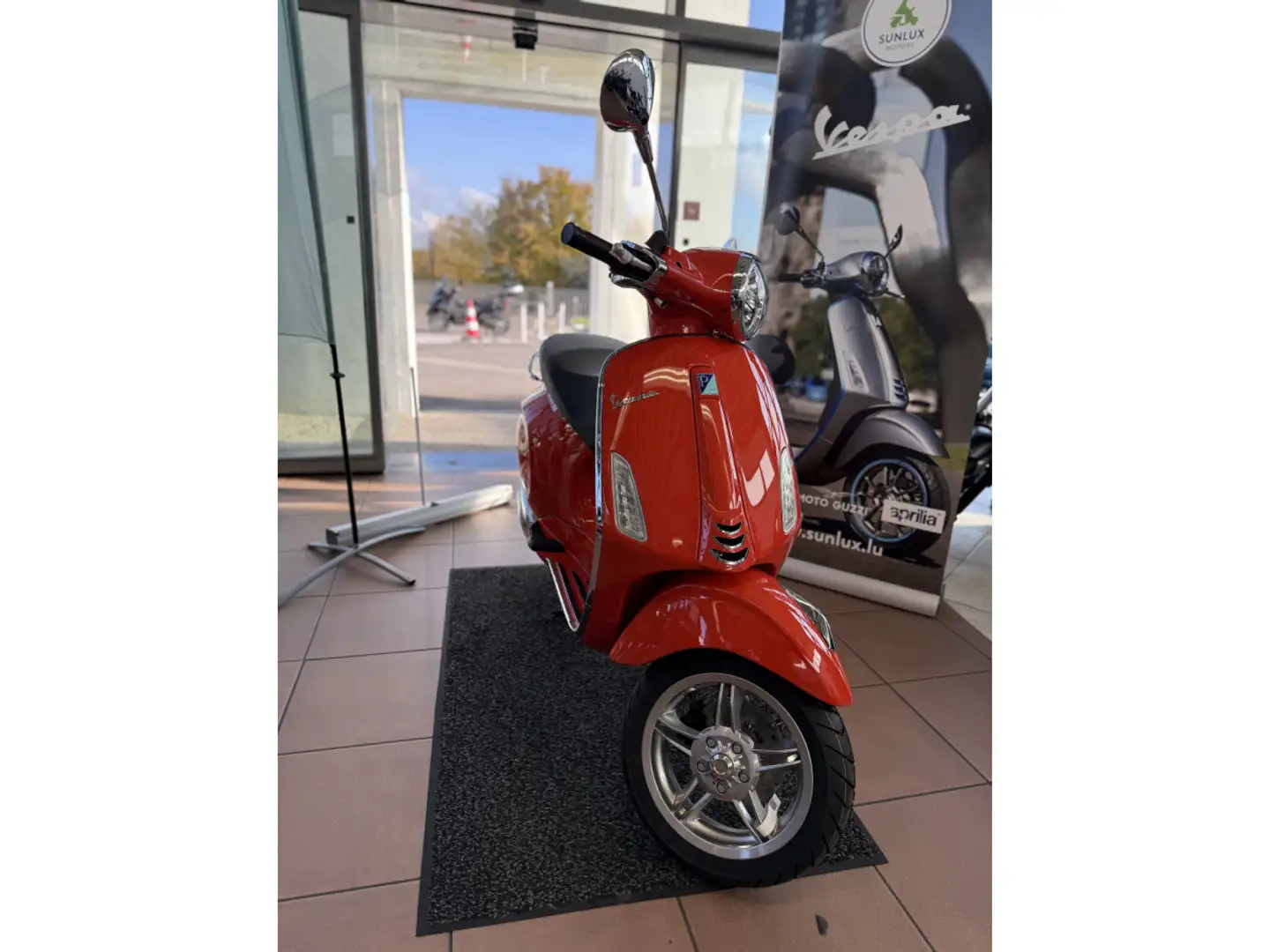 Vespa Primavera 125 - 1