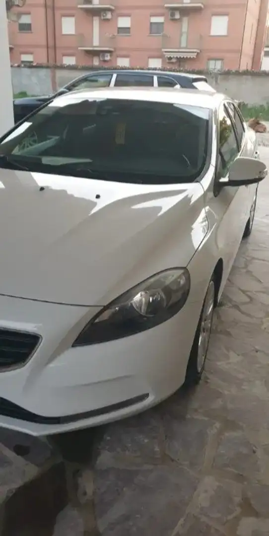 Volvo V40 II 1.6R-FullOptional-Neopatentati !!BLACK FRIDAY!! Bianco - 1