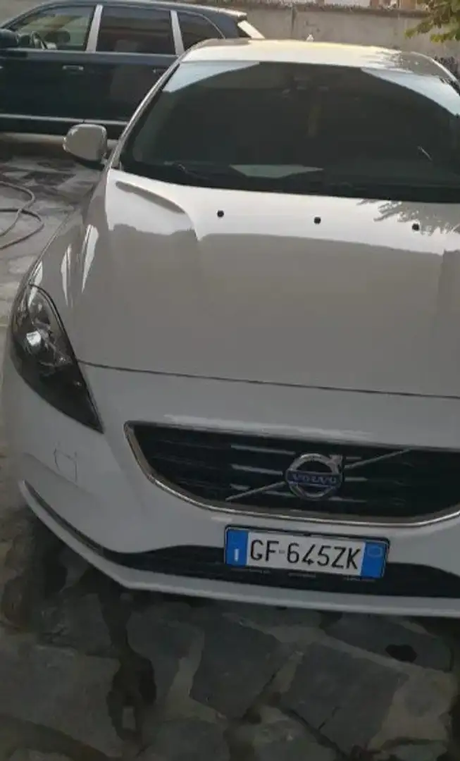 Volvo V40 II 1.6R-FullOptional-Neopatentati !!BLACK FRIDAY!! Bianco - 2