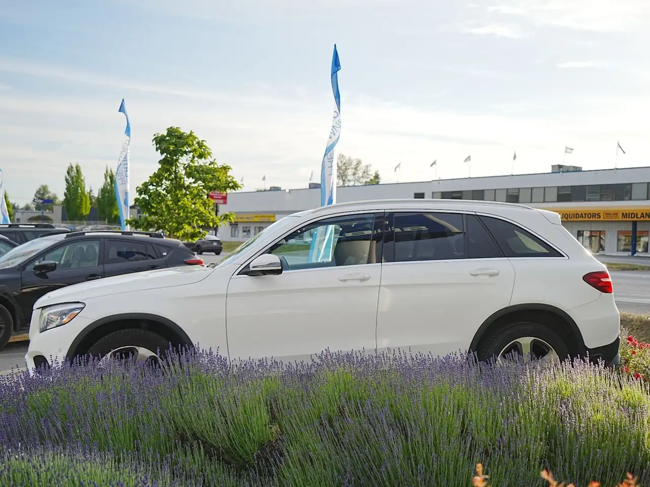 Mercedes-Benz GLC снимка Mercedes-Benz GLC