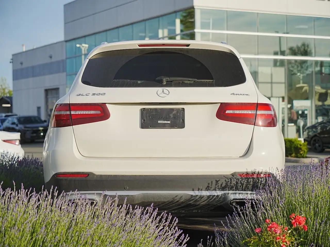 Mercedes-Benz GLC снимка Mercedes-Benz GLC