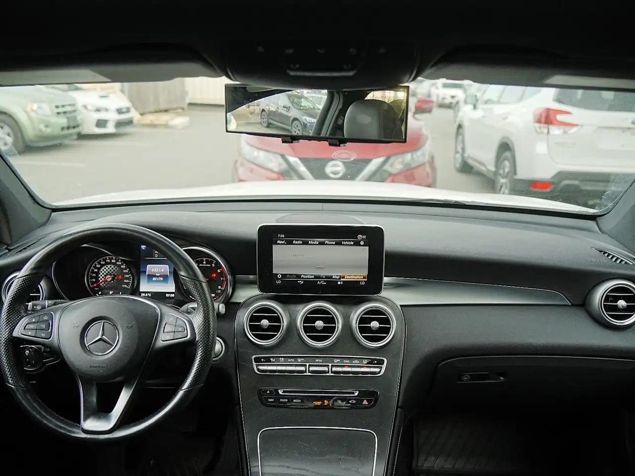 Mercedes-Benz GLC снимка Mercedes-Benz GLC