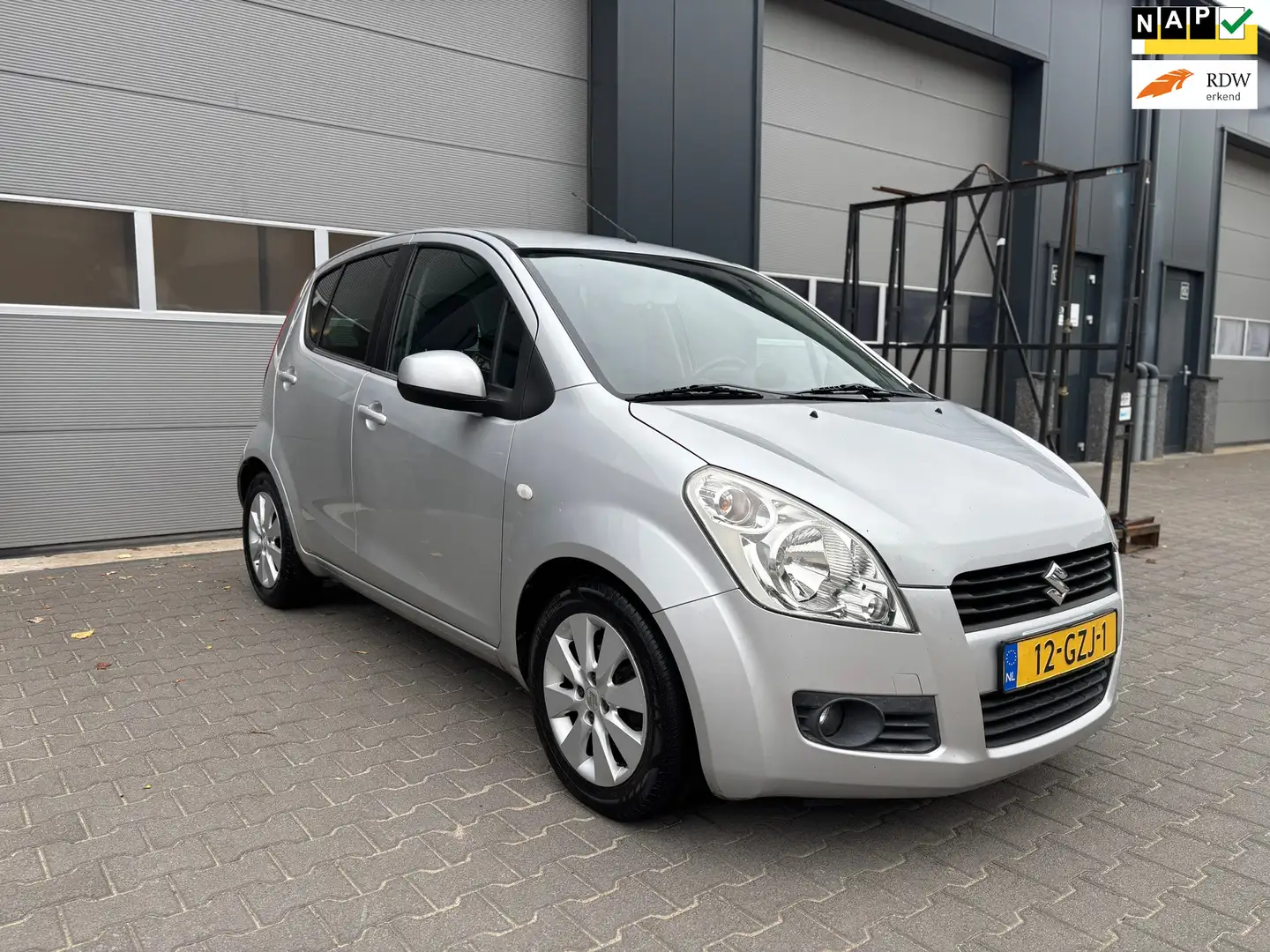 Suzuki Splash 1.2 Exclusive 5DRS|AUTOMAAT|AIRCO|TREKHAAK|Nieuwe Grijs - 1