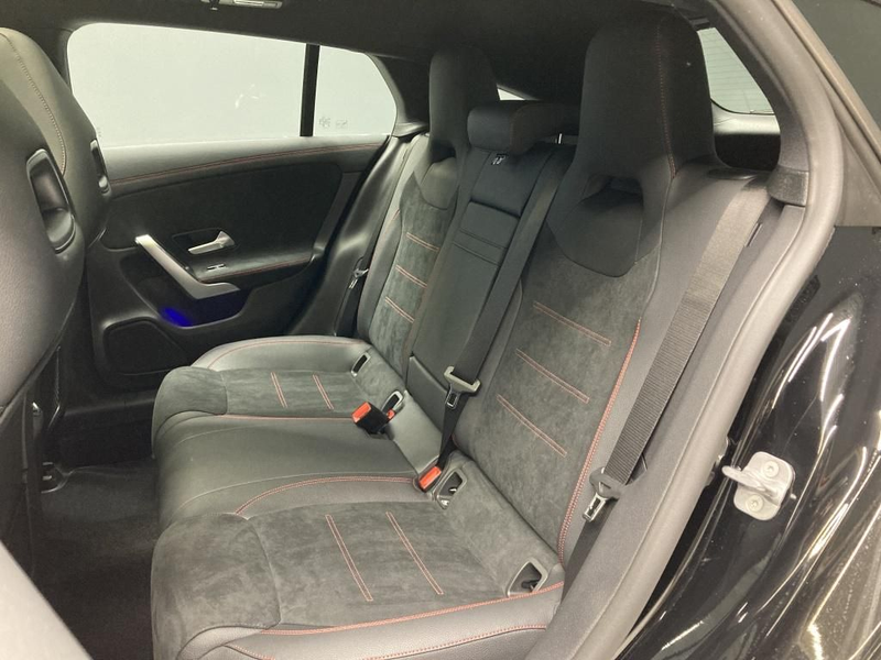 Mercedes-Benz CLA 200 ShB Edition AMG Pano SpurW S-Sitz PDC LM — photo 15