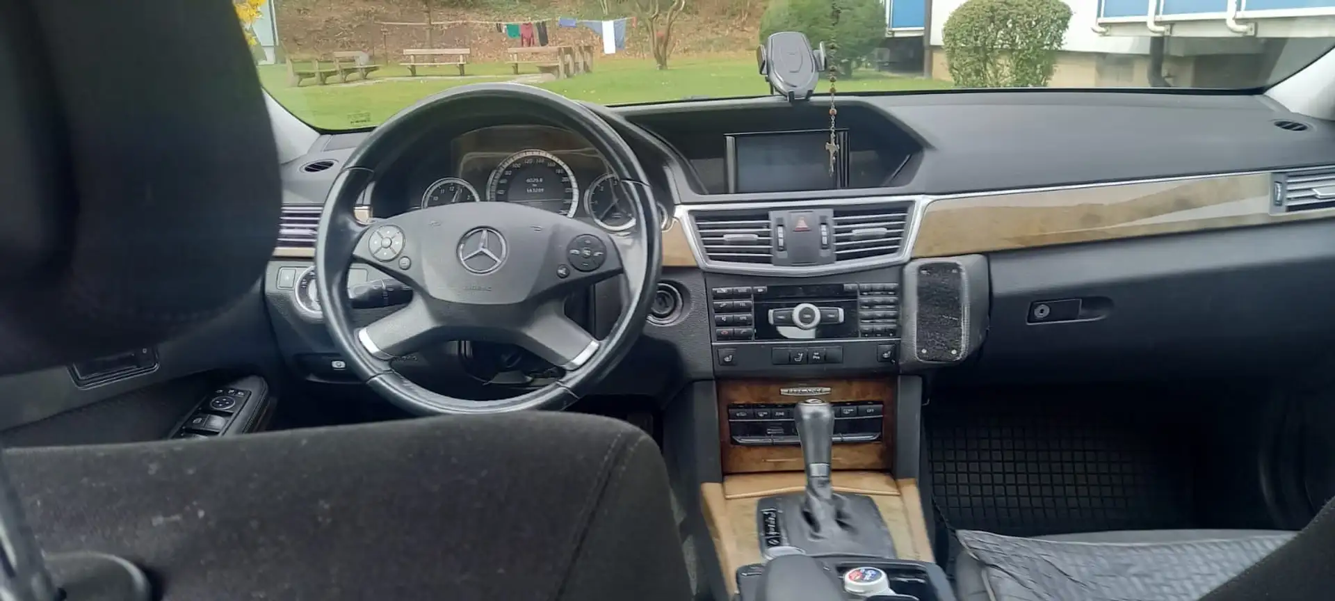 Mercedes-Benz E 220 Elegance BlueEfficiency CDI Aut. - 1