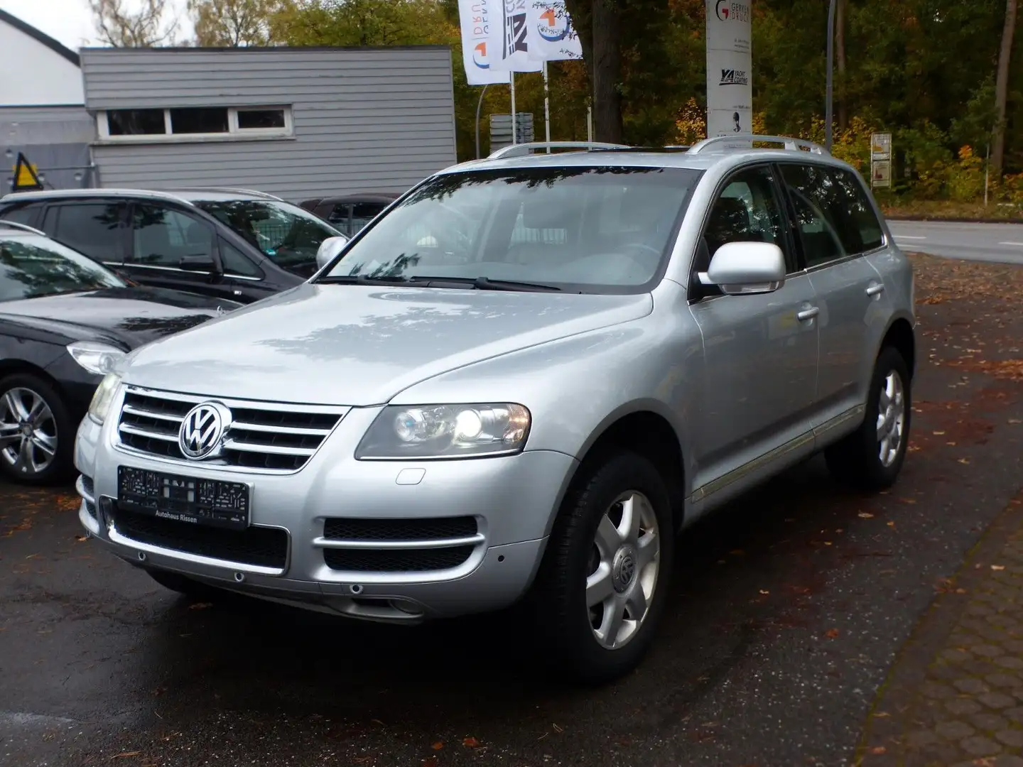 Volkswagen Touareg 5.0 V10 TDI Xen Nav Shz Parkhilfe SDach Silber - 1