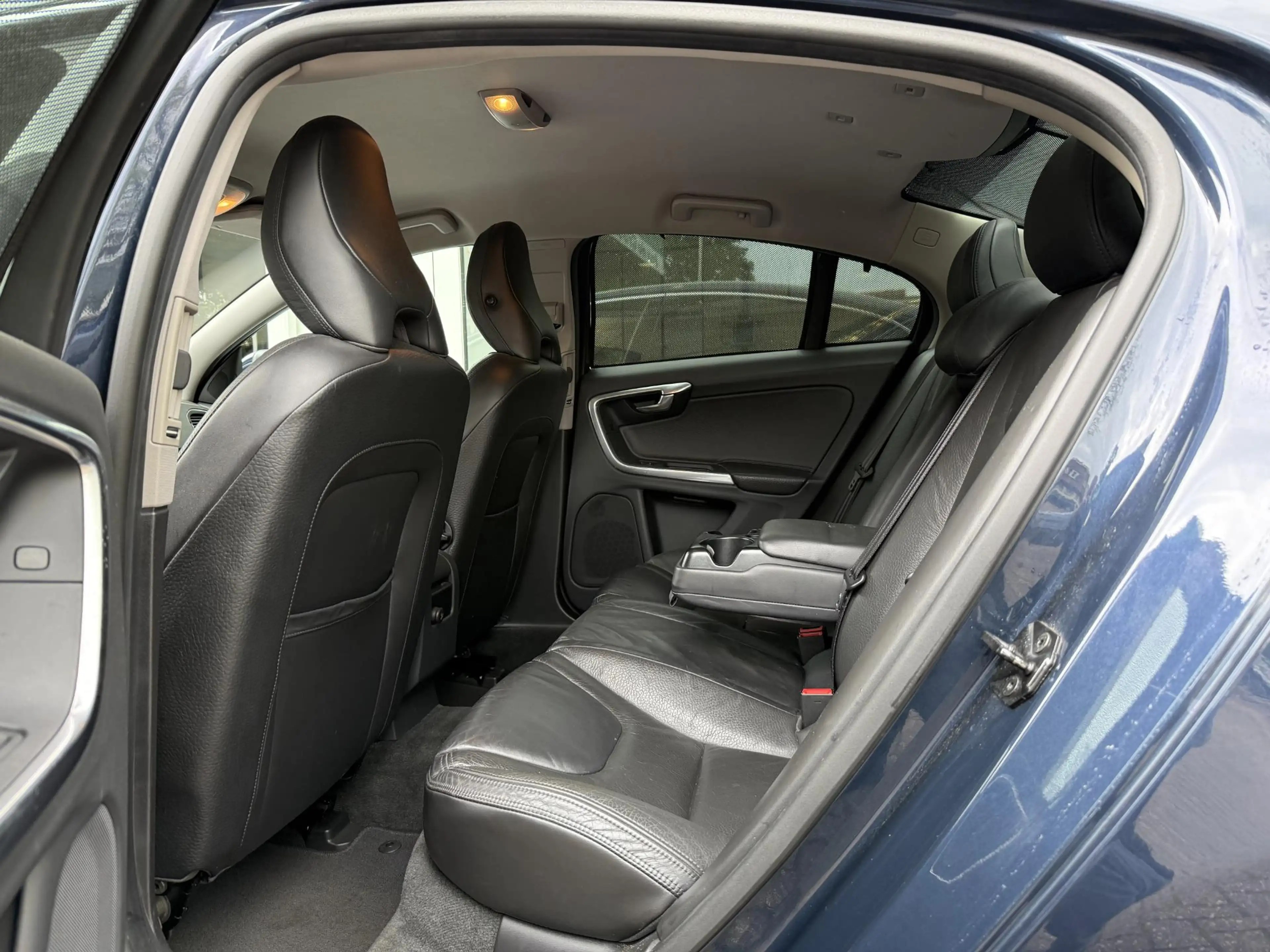 Volvo S60 T3 Summum |Xenon|Leder|Trekhaak| — photo 6