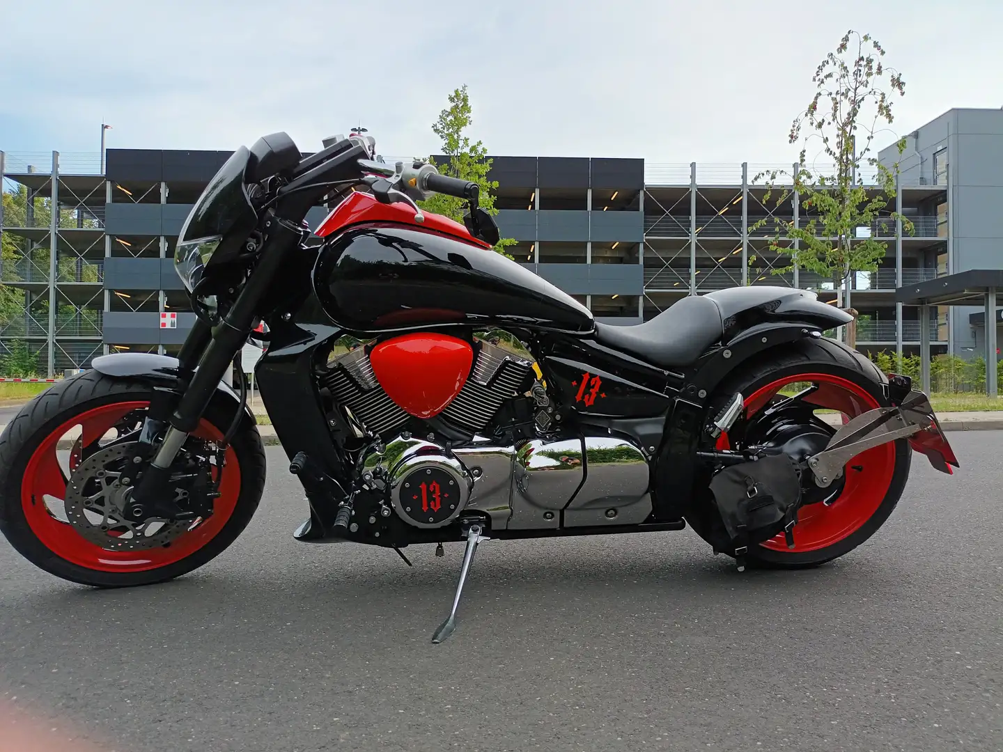 Suzuki VZR 1800 Schwarz - 1