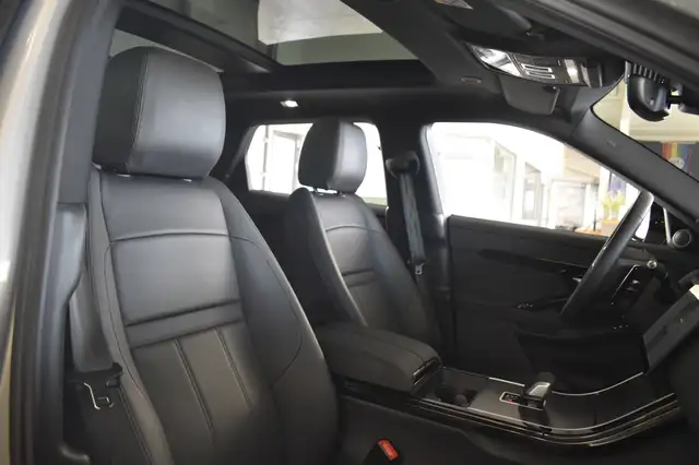Land Rover Range Rover Evoque view 8