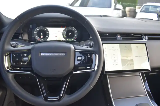 Land Rover Range Rover Evoque view 10