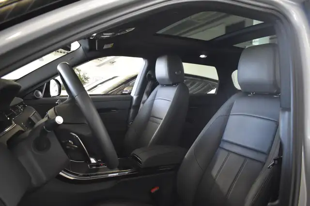 Land Rover Range Rover Evoque view 7