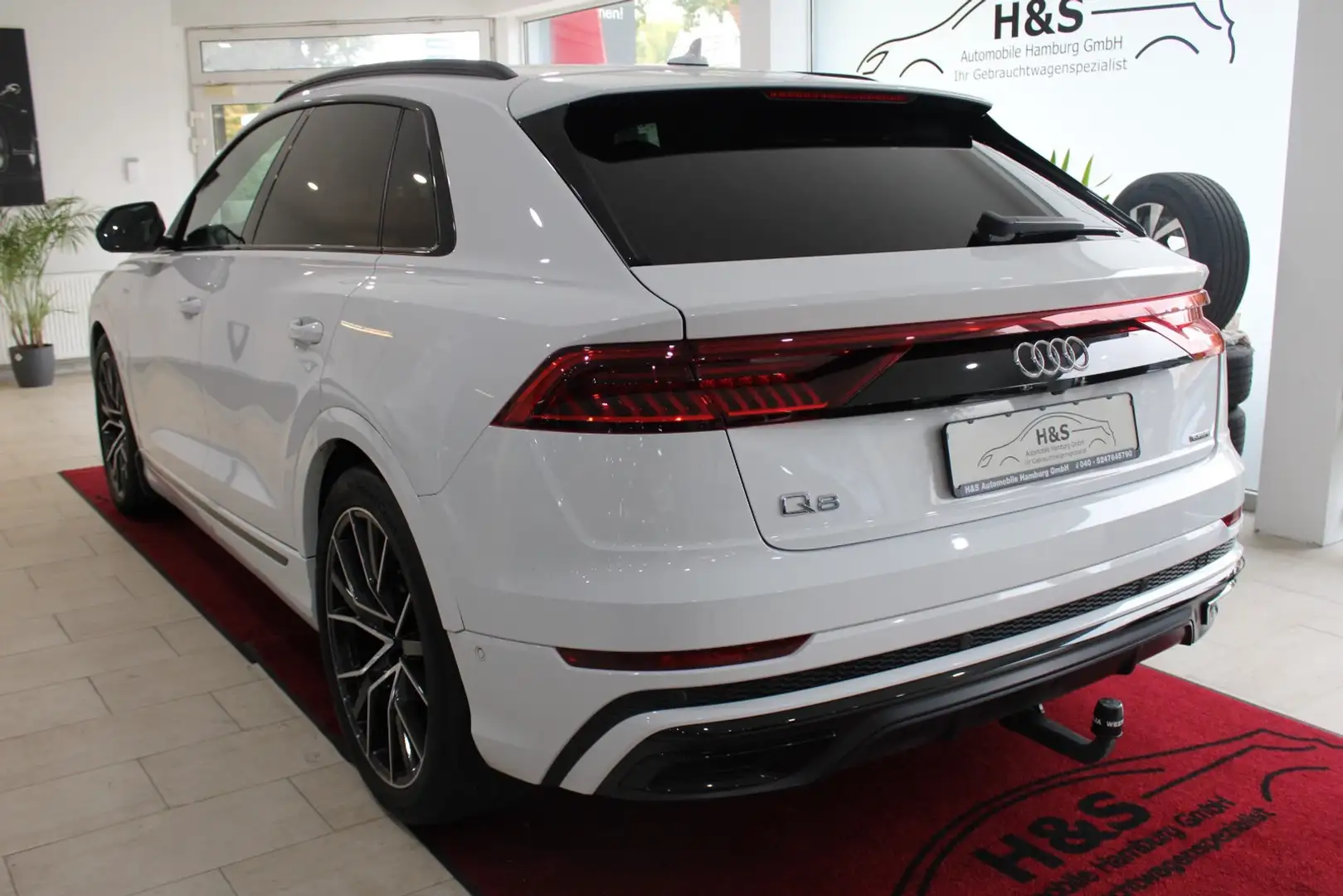Audi Q8 50 TDI quattro S-LINE*Panorama Blanc - 2