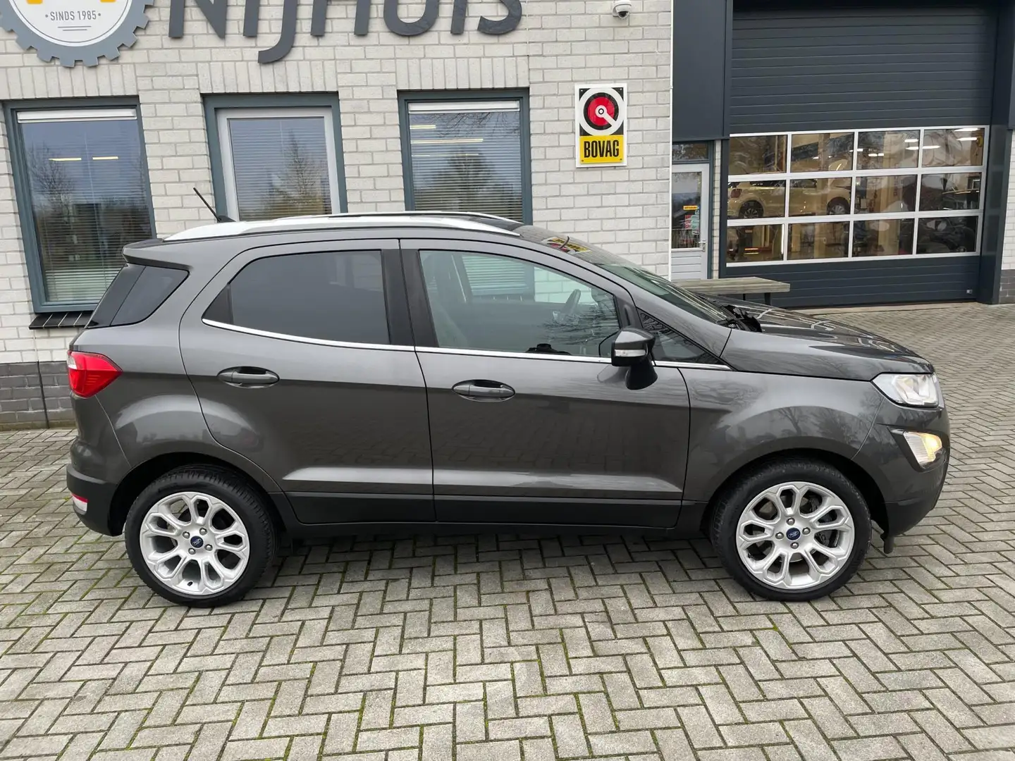 Ford EcoSport 1.0 EcoBoost ST-Line Grijs - 2