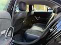 Mercedes-Benz A 200 d AMG Line / Berline / 150 CV / ETAT SHOWROOM Zwart - thumbnail 6
