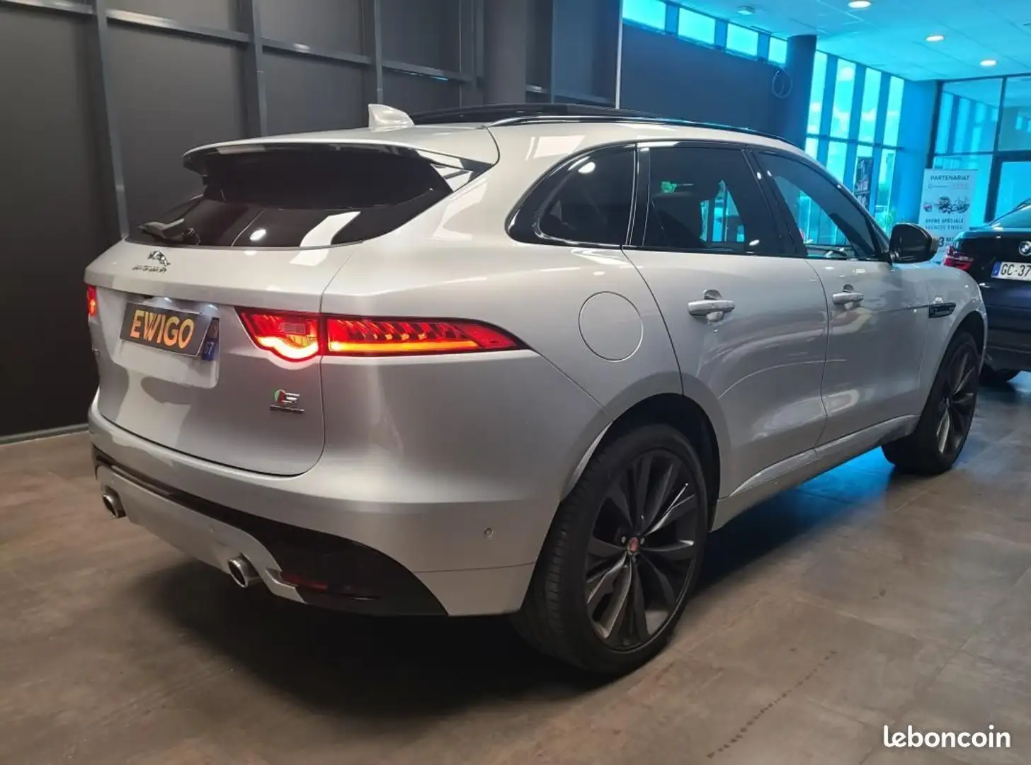 Jaguar F-Pace 3.0 D 300ch S AWD BVA8 Gris - 2