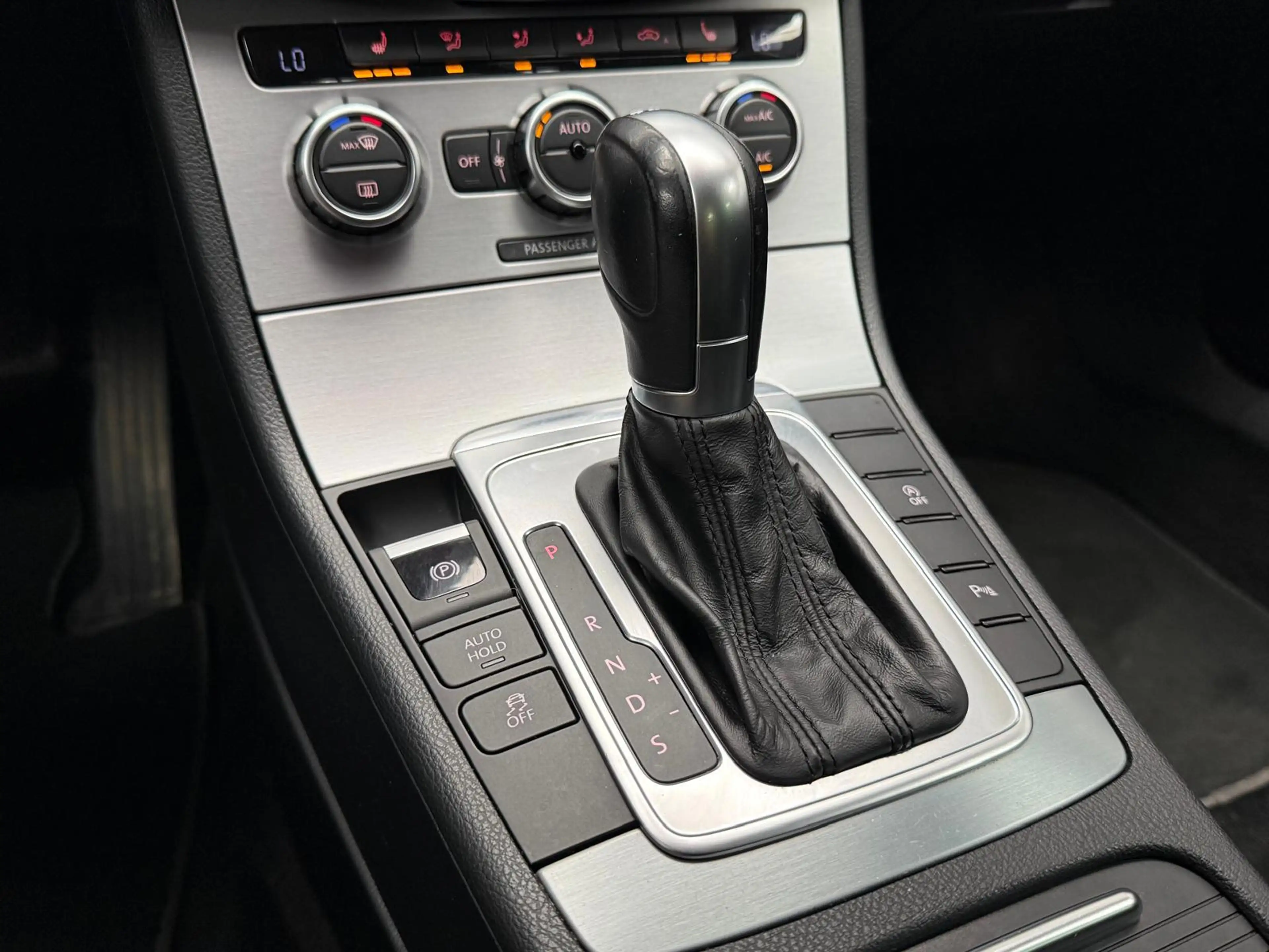 Volkswagen Passat CC 1.4 TSI DSG / Nette Auto / Memory / APK — photo 13