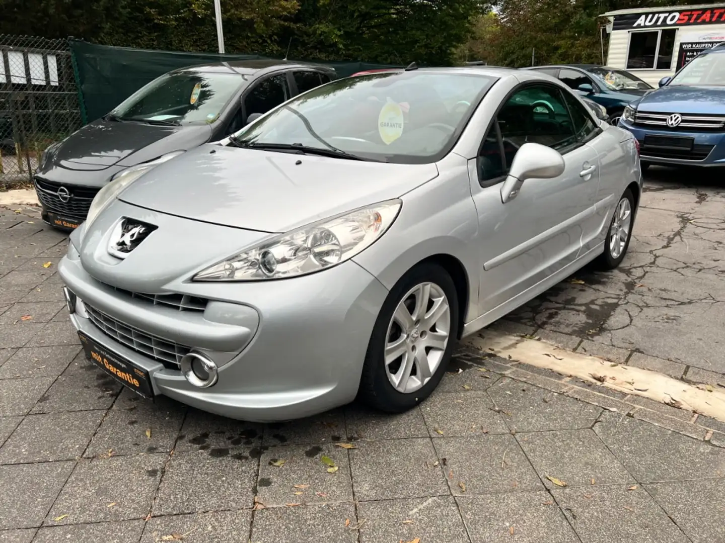 Peugeot 207 CC / Automatik / TÜV Neu - 1