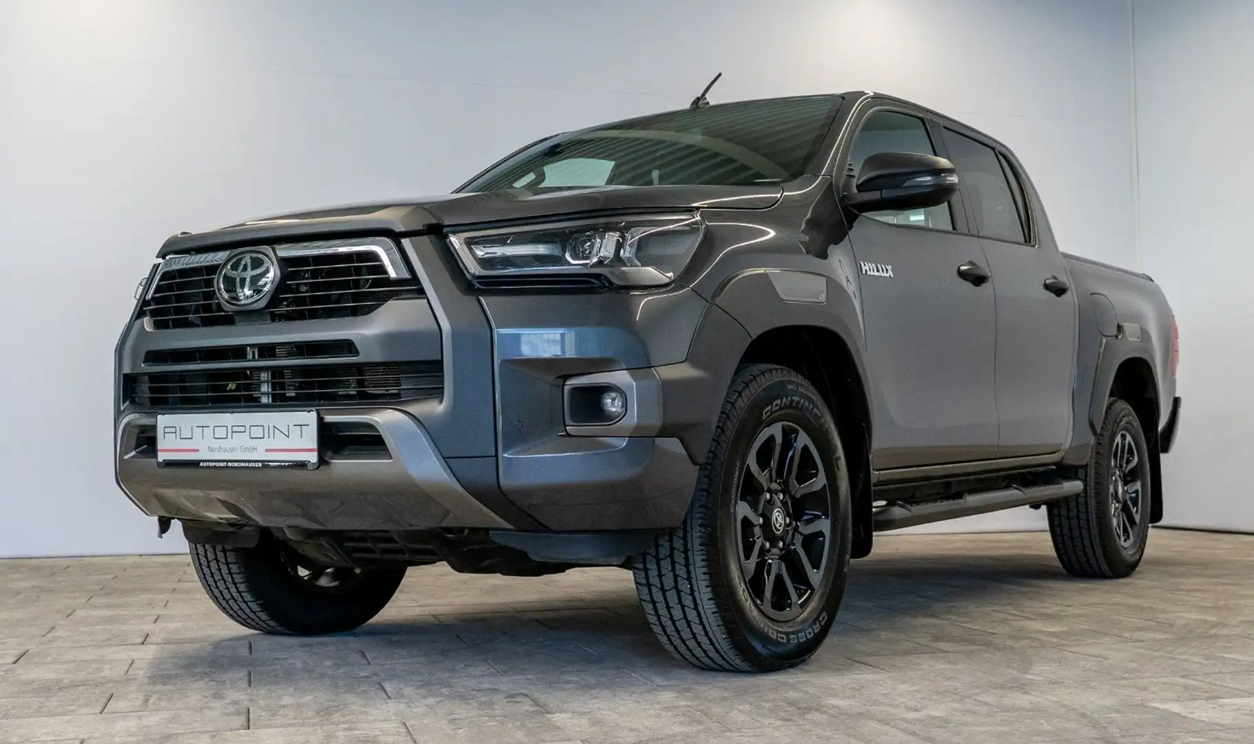 Toyota Hilux 2.8D4-D INVINCIBLE °AHK°Assistenz°Rollo° Grau - 1