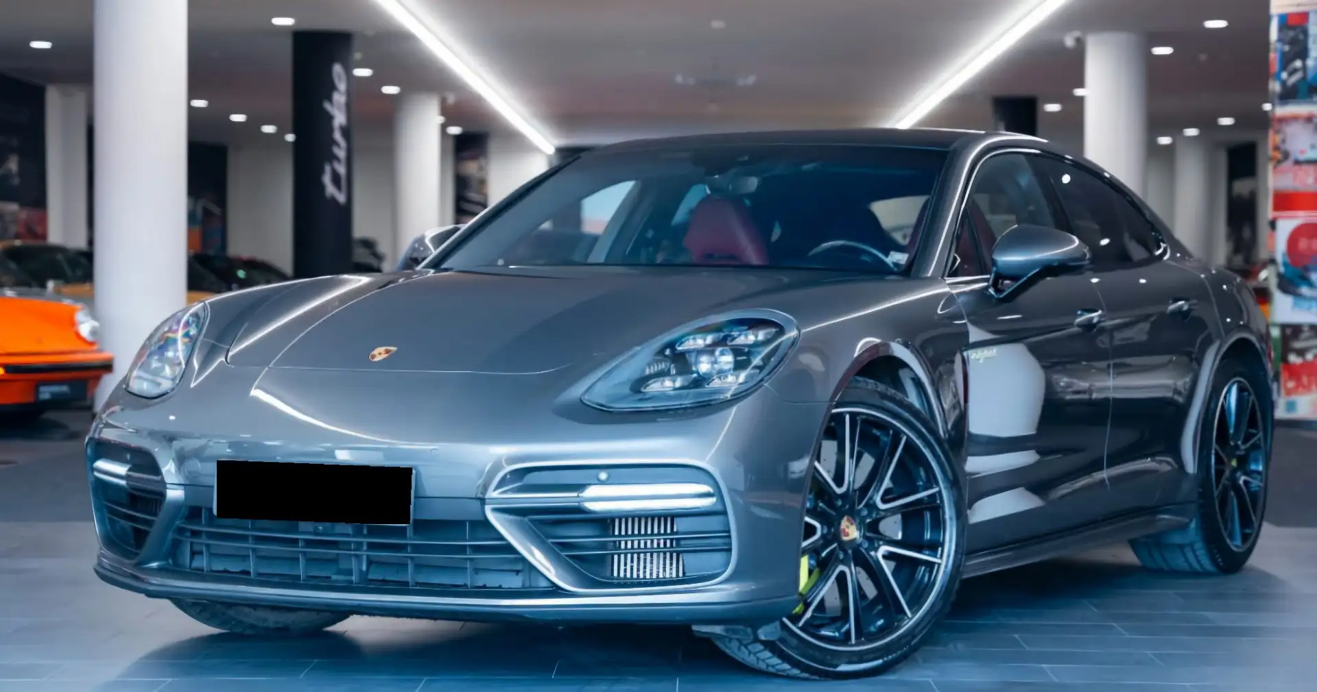 Porsche Panamera Turbo S E-Hybrid 1.Besitz Grau - 2