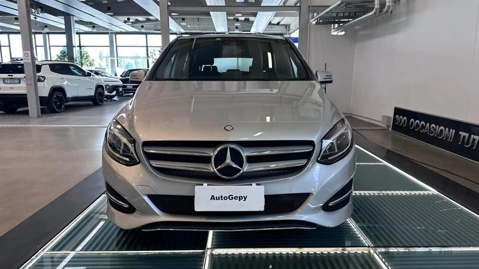 Mercedes-Benz B 180 d Sport "NEO PATENTATI" Gris - 2