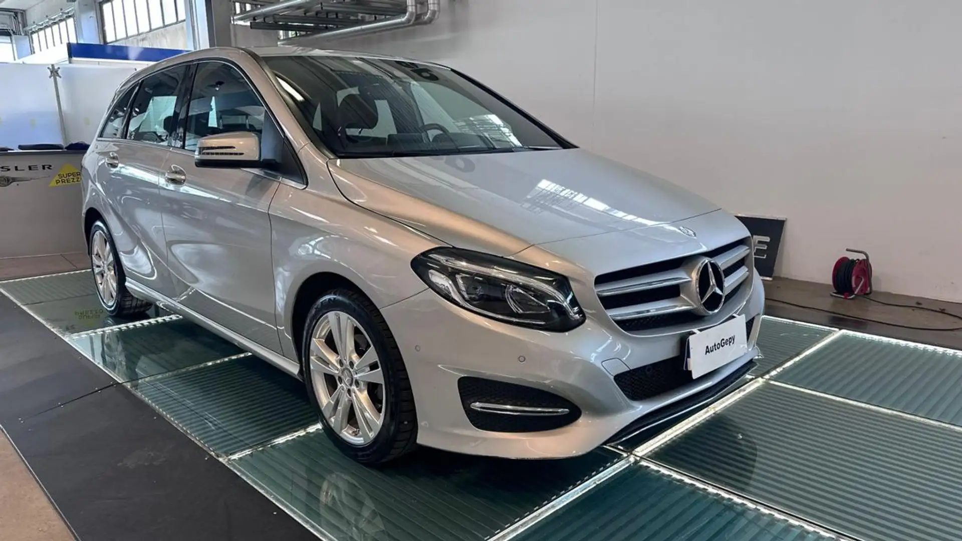 Mercedes-Benz B 180 d Sport "NEO PATENTATI" Gris - 1