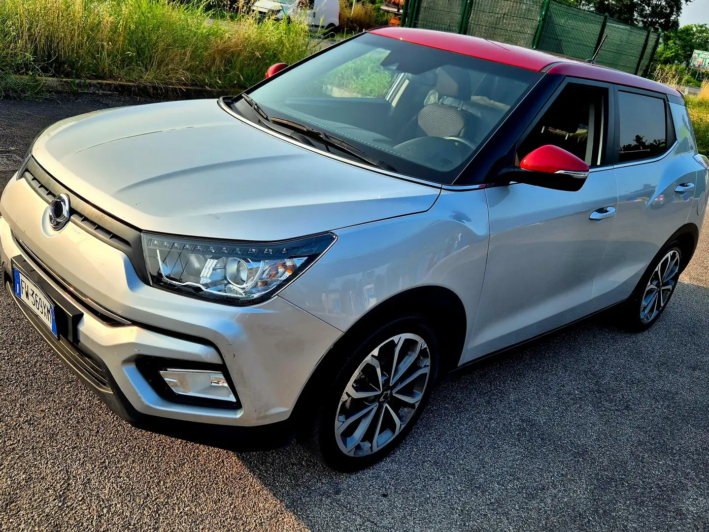 SsangYong Tivoli Tivoli 1.6 Seoul Gpl 2wd Grigio - 1