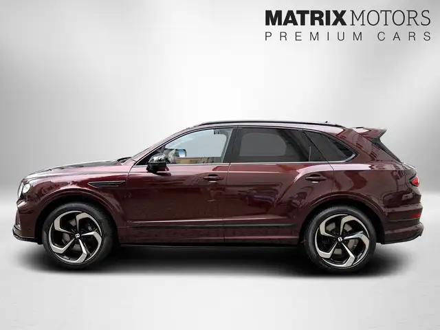 Bentley Bentayga view 6