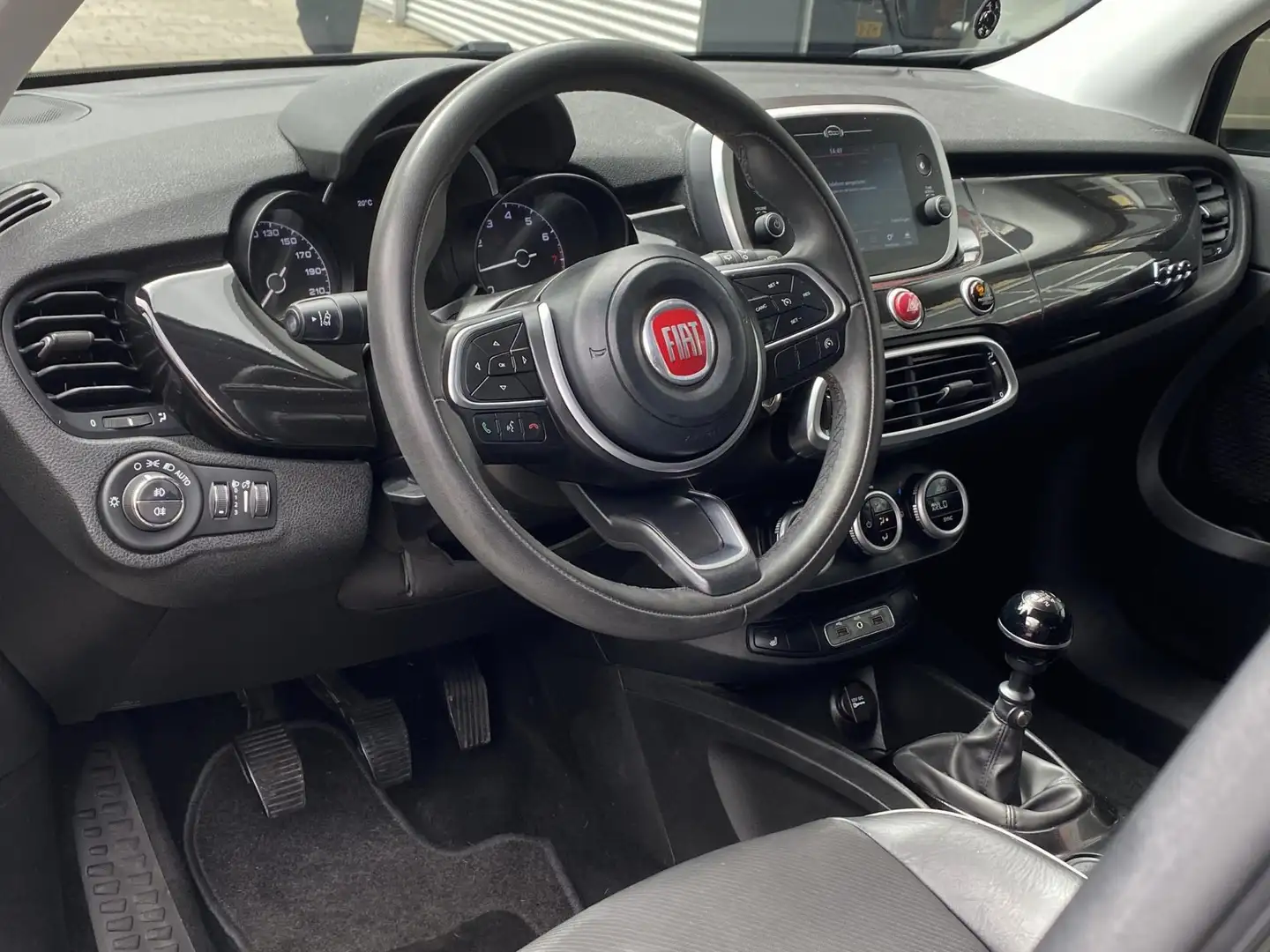 Fiat 500X 1.0 GSE Sport - Navigatie I Airco I Sport pakket I Nero - 2