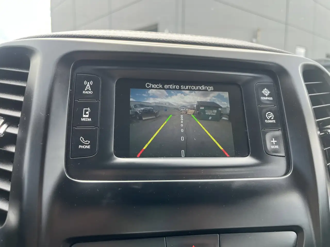 Jeep Cherokee снимка Jeep Cherokee