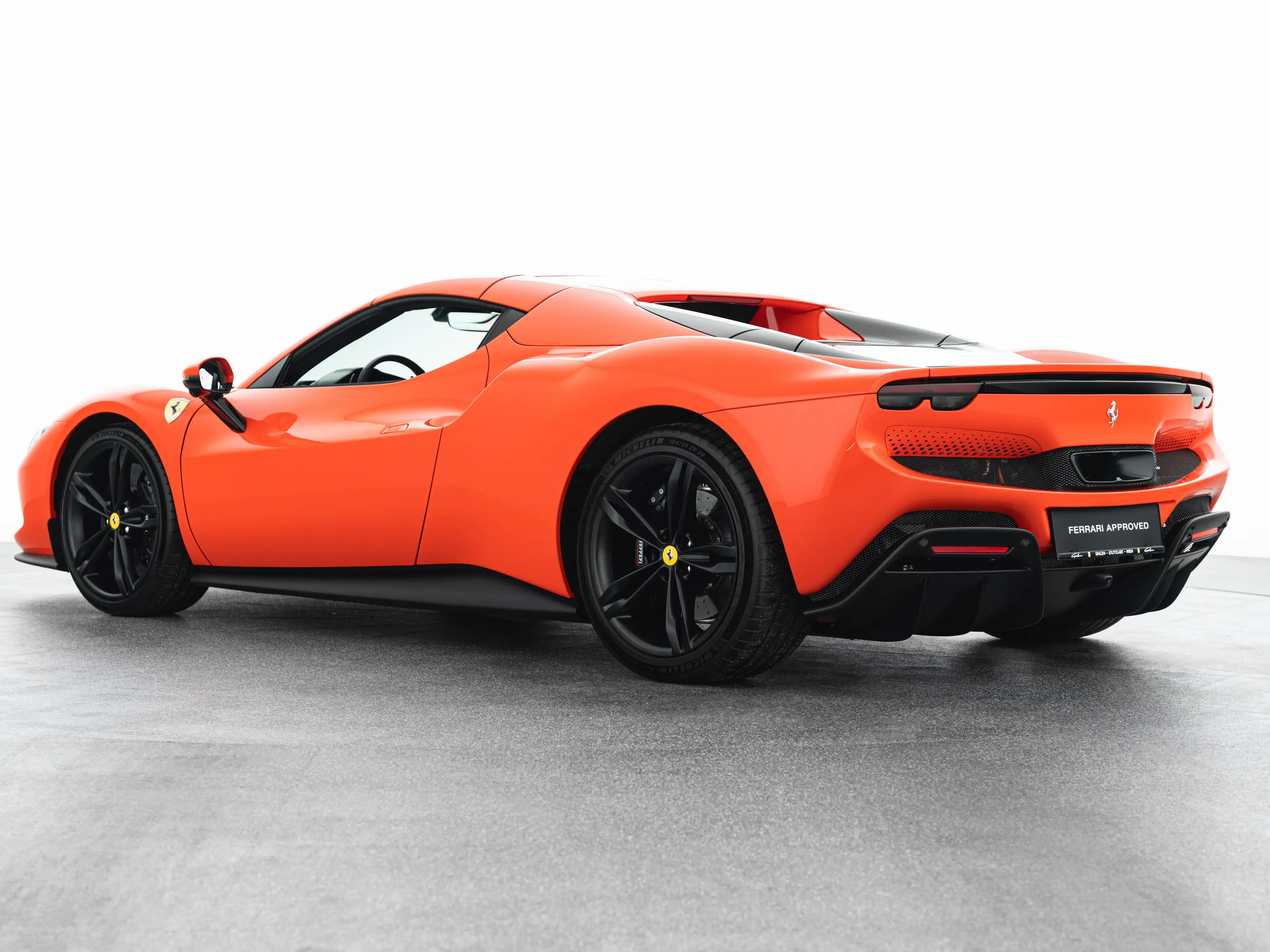 Ferrari 296 GTS Roadster PHEV F1 DCT — photo 7
