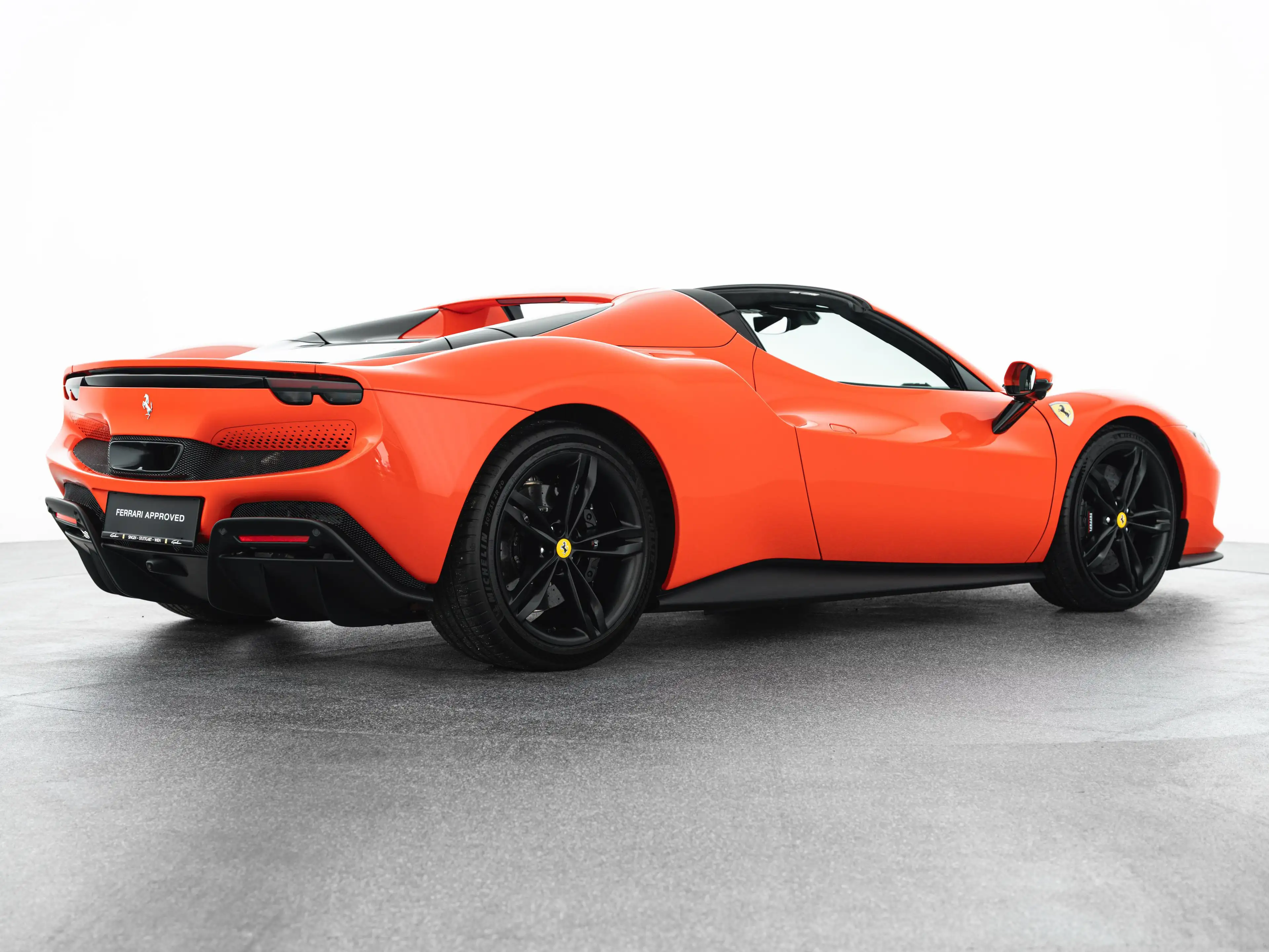 Ferrari 296 GTS Roadster PHEV F1 DCT — photo 5