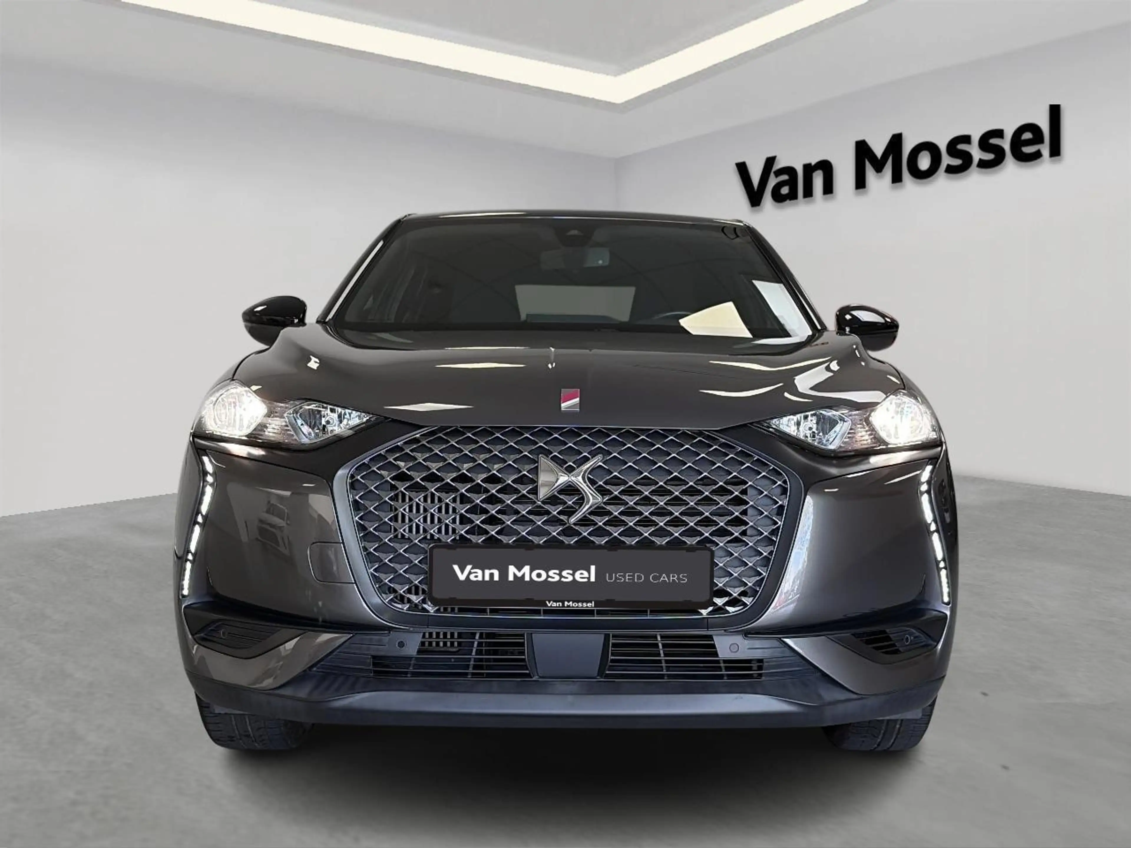 DS Automobiles DS 3 Crossback 1.2 PureTech Performance Line+ — photo 2