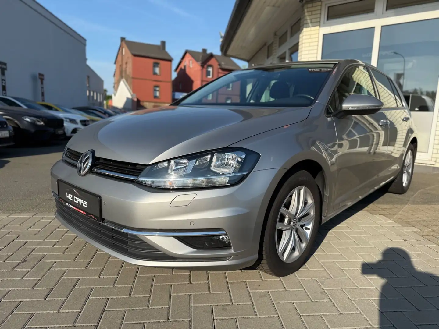 Volkswagen Golf VII Lim. Comfortline NAVI KLIMA PDC 1 HAND Argent - 1