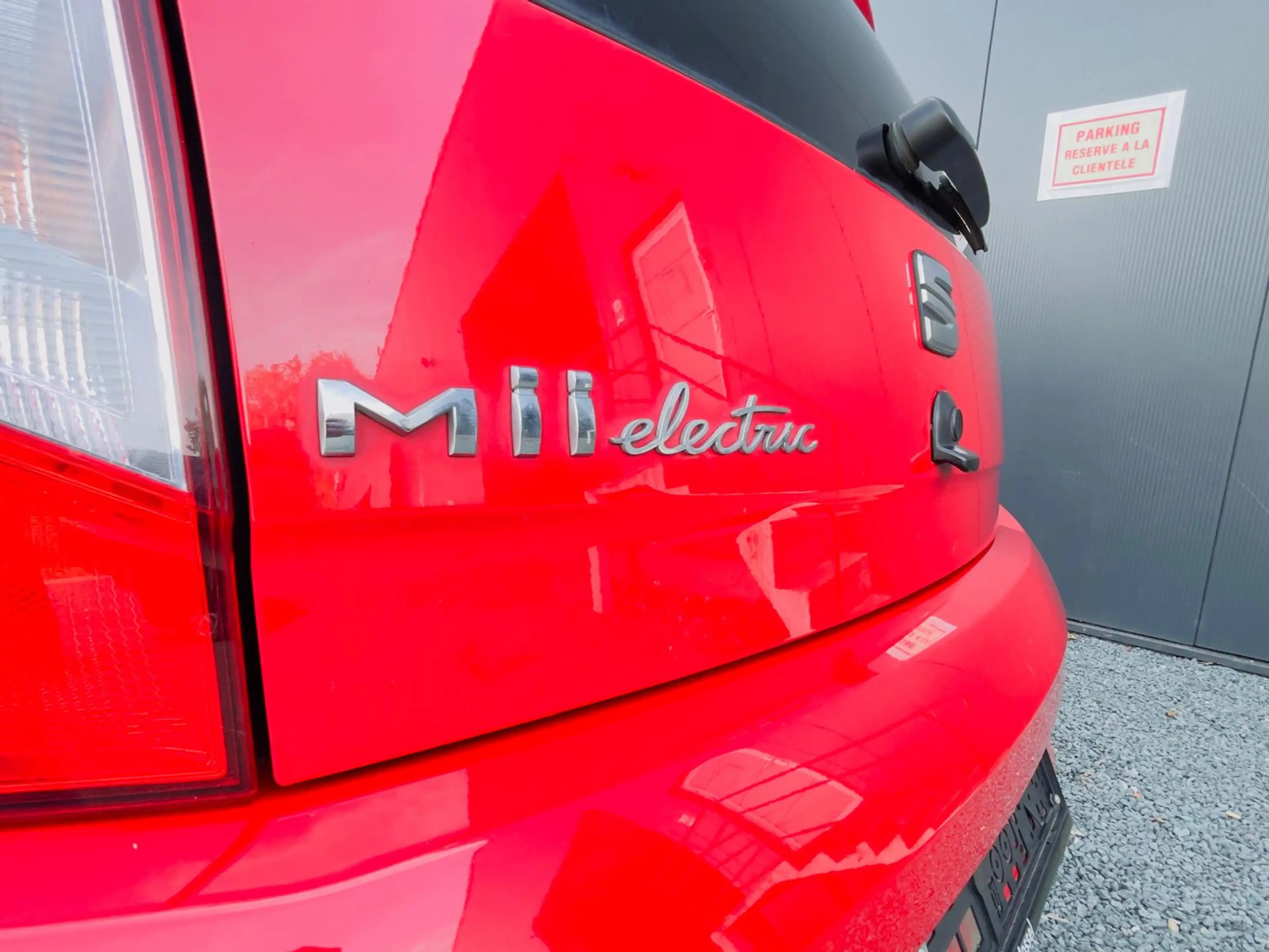 SEAT Mii e-Mii 36.8 kWh Electric Plus — photo 12