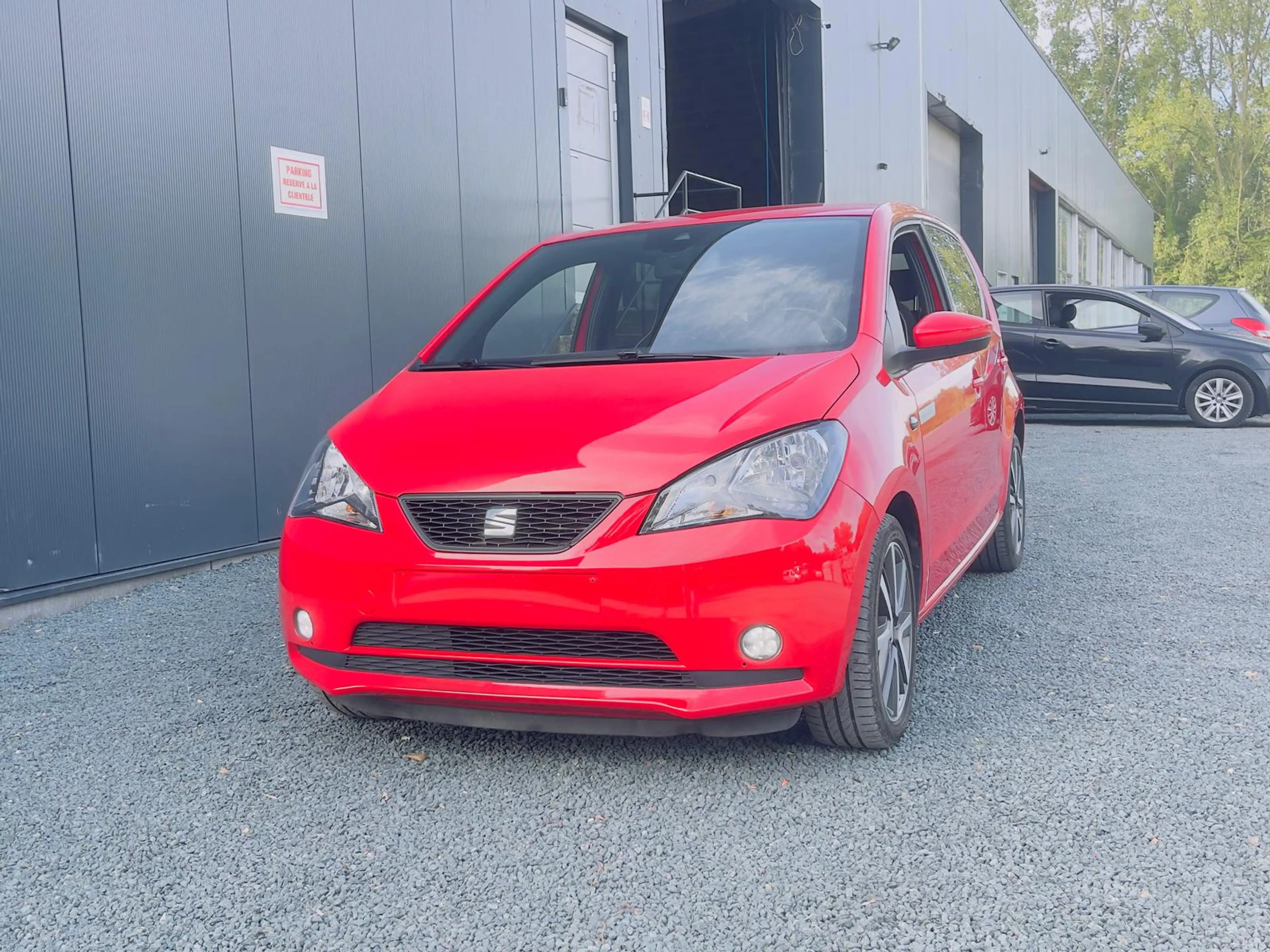 SEAT Mii e-Mii 36.8 kWh Electric Plus — photo 2