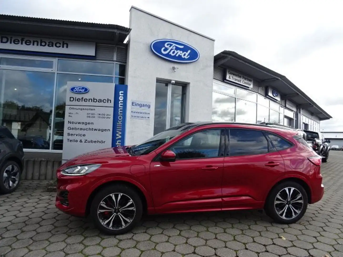 Ford Kuga 2.5 Plug-In Hybrid ST-Line X +Panoramadach+B&O Rouge - 1