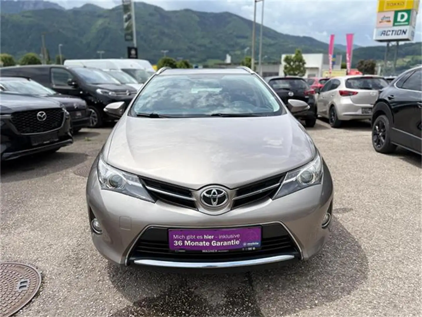 Toyota Auris TS 1,4 D-4D Feel! Oro - 2