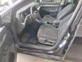 Volkswagen Golf VIII 2.0 TDI Life LED*NAVI*ACC*WINTER-PAKET Zwart - thumbnail 3