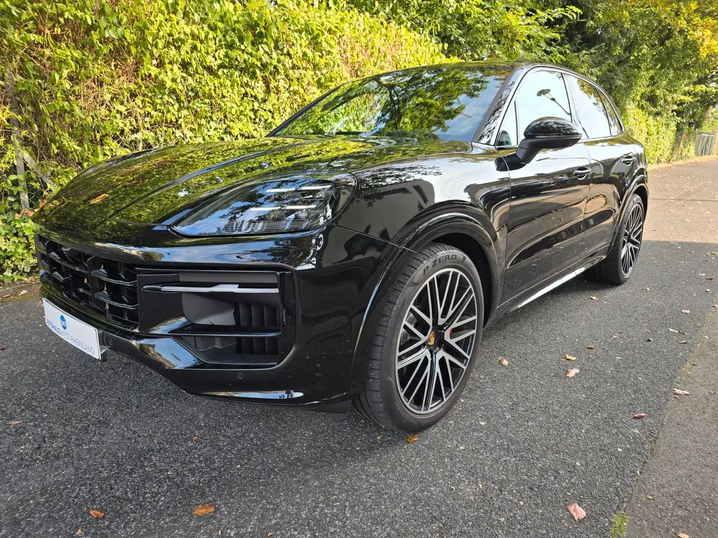Porsche Cayenne S 4,0Ltr.-349kW V8Turbo*360°KAM*PANO*LED Negro - 1