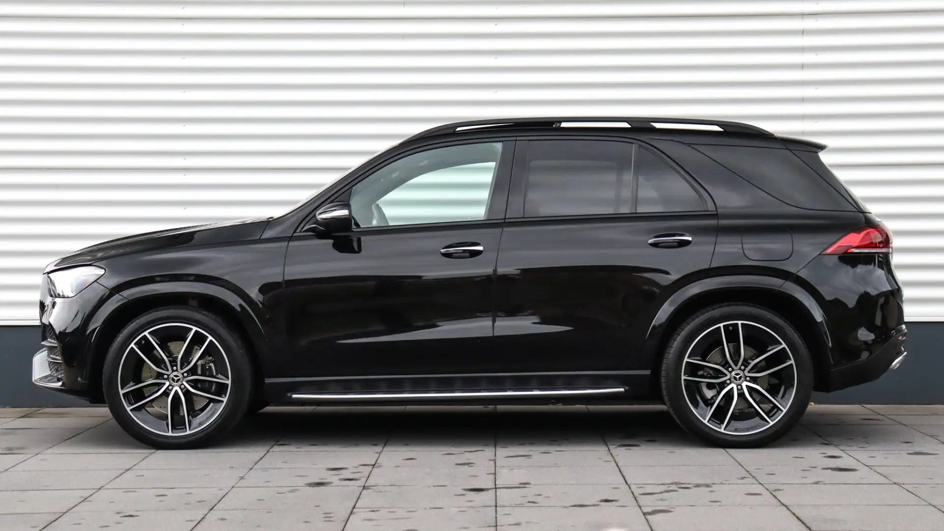 Mercedes-Benz GLE 350 de 4MATIC AMG Line | Burmester | Panoramadak | Nig Zwart - 2