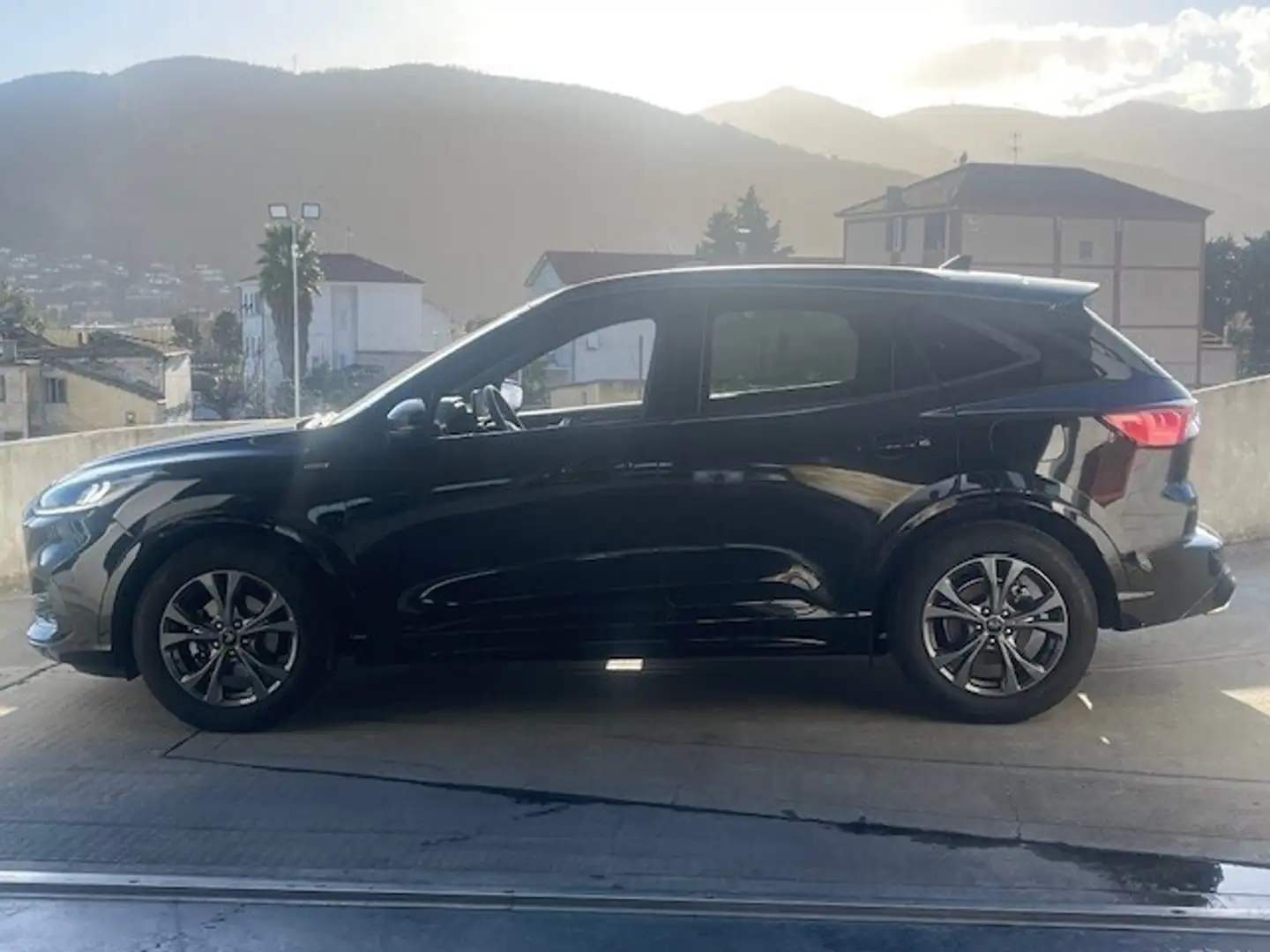 Ford Kuga 1.5 EcoBlue 120 CV aut. 2WD ST-Line Nero - 2