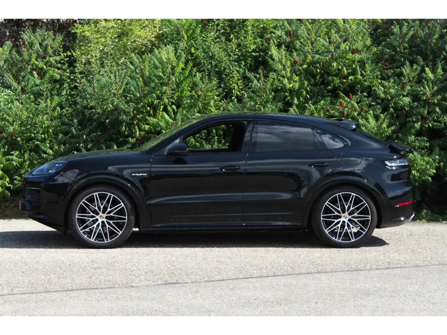 Porsche Cayenne Coupé E-Hybrid 470Ch | LLD 1990e/Mois | Immat FR | Noir - 2