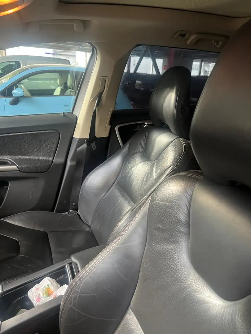 Volvo XC60 D5 AWD Xénium Geartronic A - 1