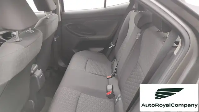 Toyota Yaris Cross view 8