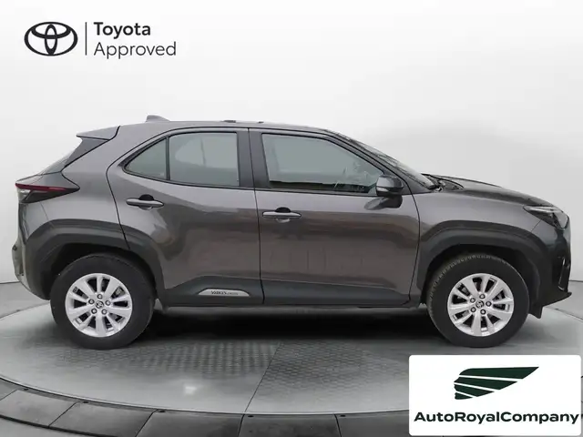 Toyota Yaris Cross view 12