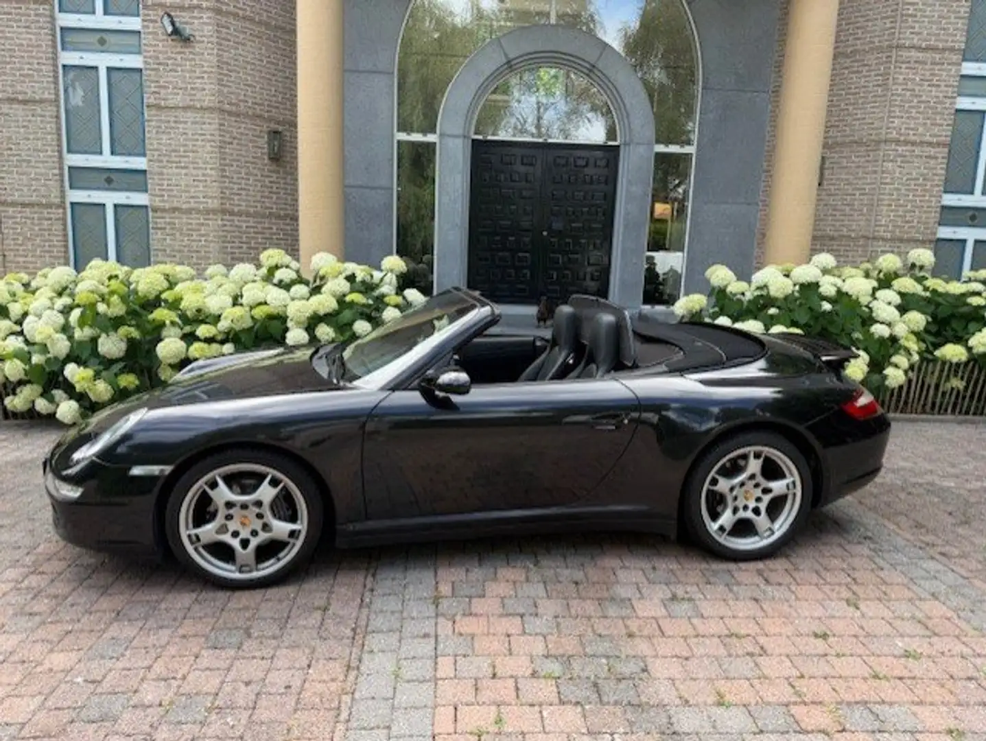 Porsche 997 911 Carrera 4 Cabriolet Noir - 1