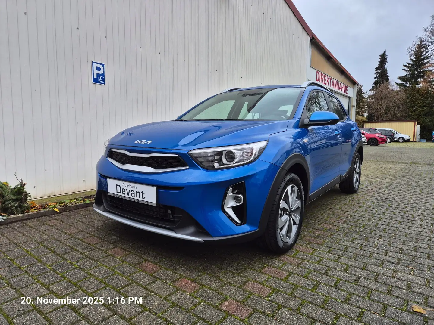 Kia Stonic 1,0T-GDi Spin Blau - 1
