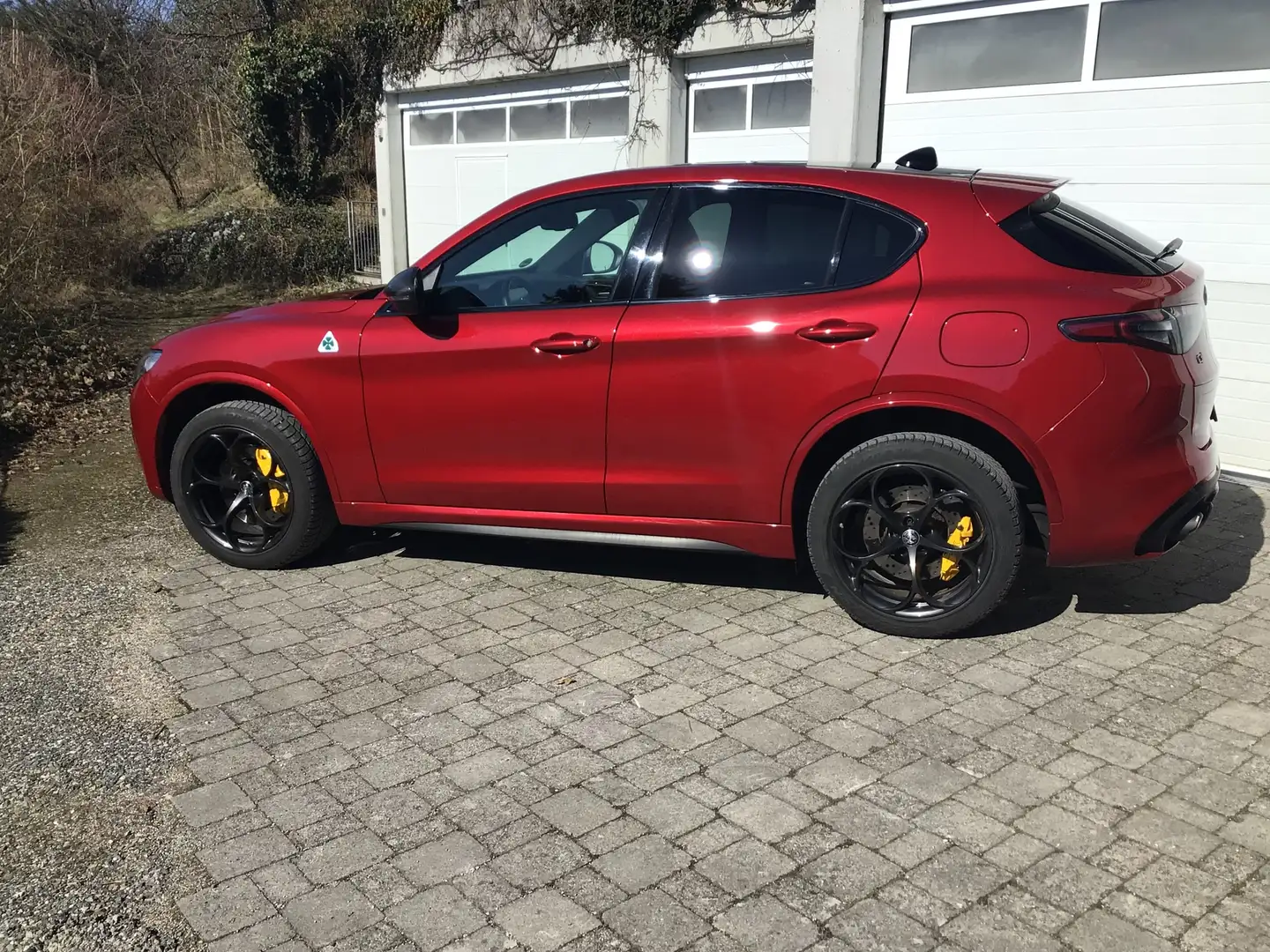 Alfa Romeo Stelvio Quadrifoglio, Akrapovic, NP: 112.500.- EUR Rot - 2