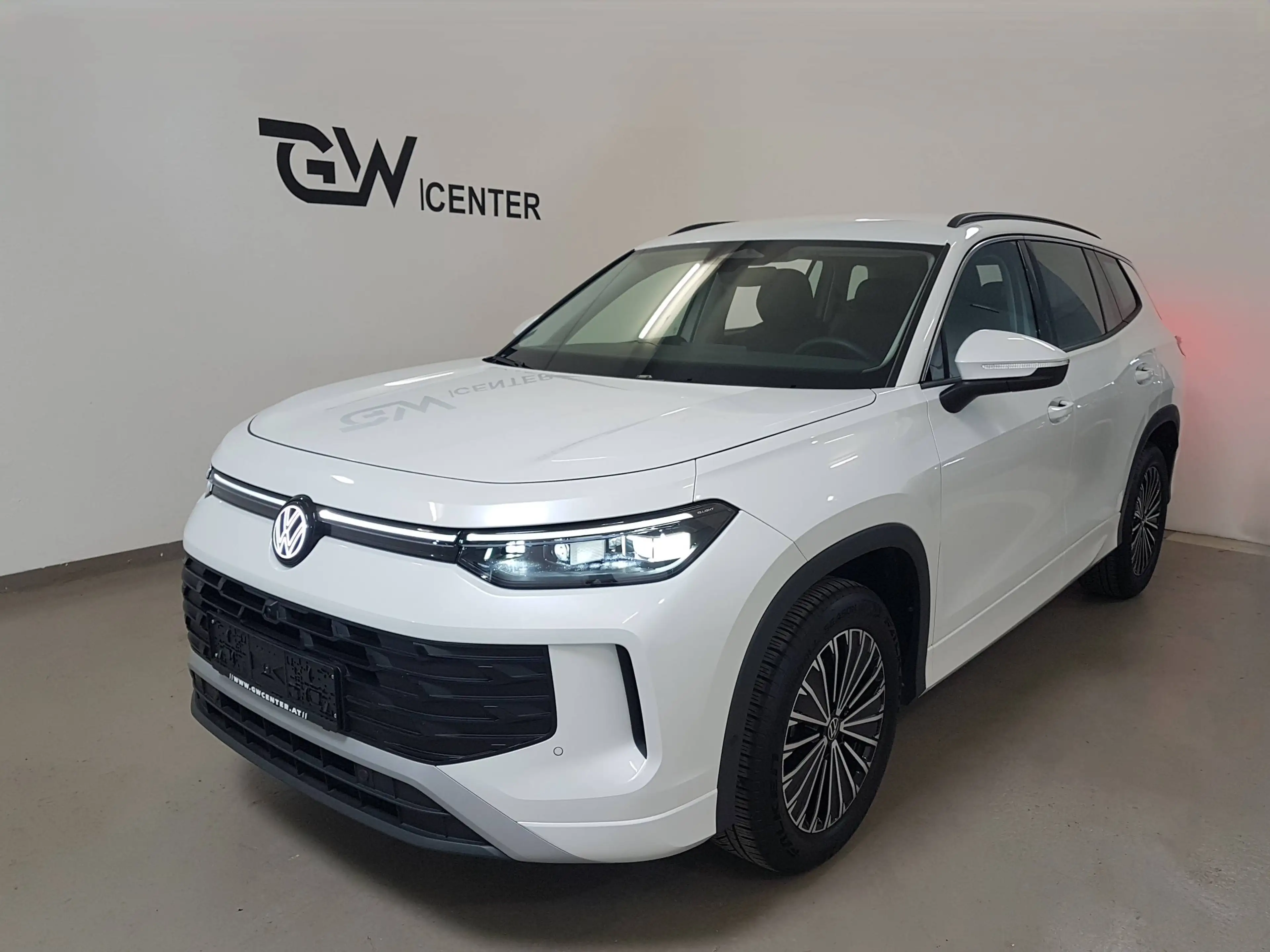 Volkswagen Tayron 1.5 eTSI 110 kW Life IQ Lights-Matrix-AHK 7-Sitzer 360 — photo 6
